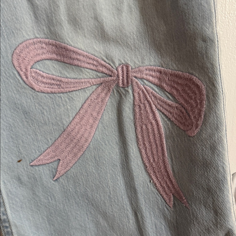 Abercrombie Kids Light Blue Jeans with Pink Bow Details - Picture 2 of 5